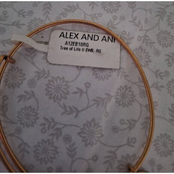 NEW Alex And Ani Tree Of Life II Expandable Bangle Bracelet Rafaelian Gold Finis - Picture 3 of 5